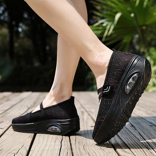 Women's Flying Woven Cosy Walking Sneakers